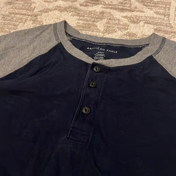 Men’s American Eagle Shirt - Picture 3 of 4
